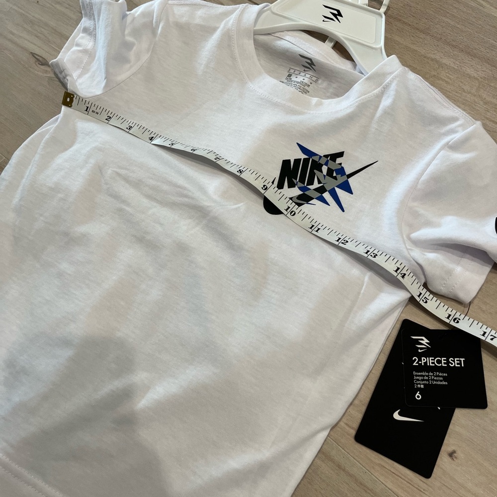 Nike Kids White Tee and Gray Shorts Set with Blue and Black Graphics Size 6 - Picture 9 of 12